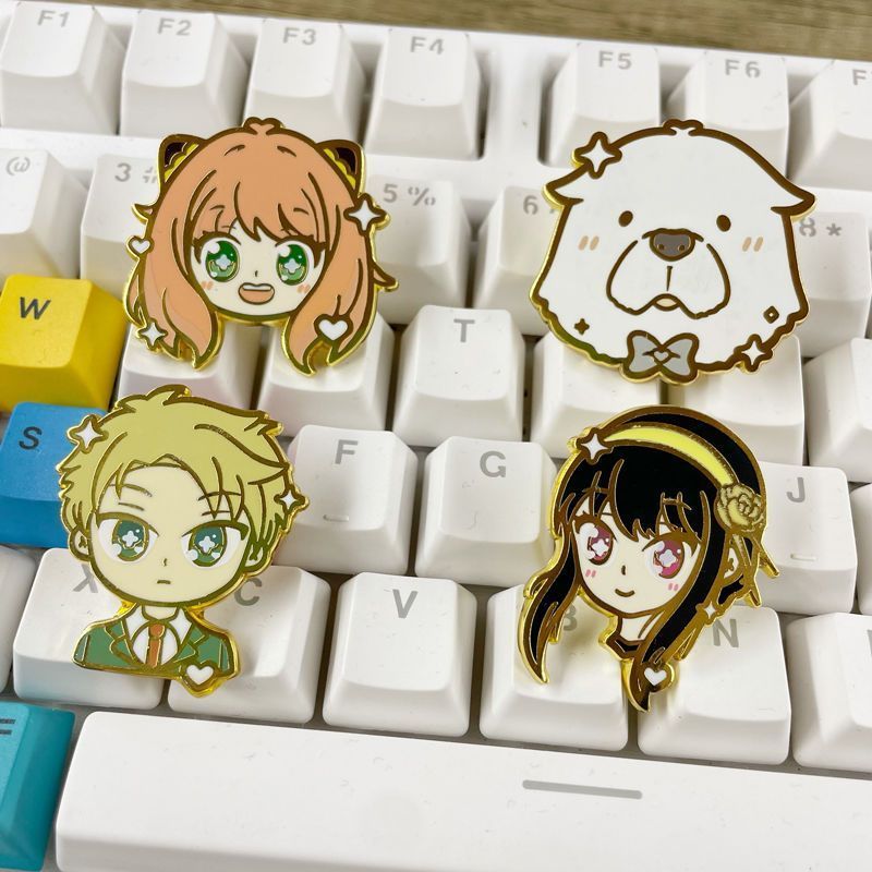 Lencana Logam Kartun Anime SPY - Anime Cosplay Yor Forger ulasan dan harga